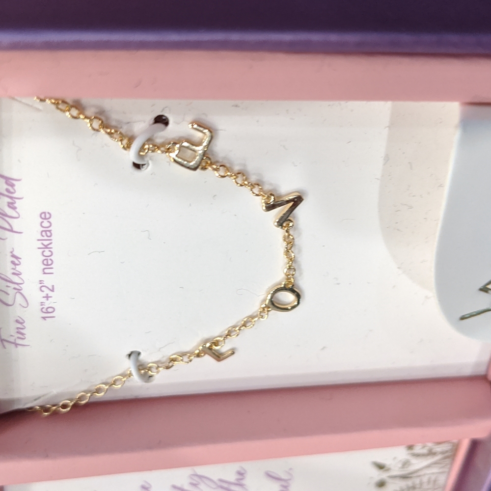 LA ROCKS FINE SILVER PLATED LOVE NECKLACE NWT ❤️